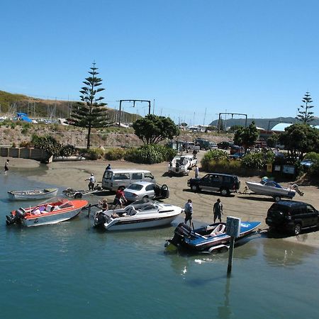 Aaa Mana Motel Porirua Bagian luar foto