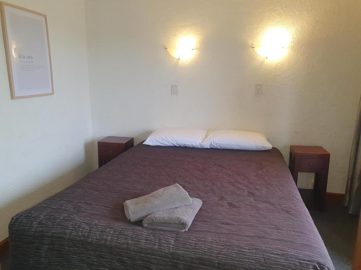 Aaa Mana Motel Porirua Bagian luar foto